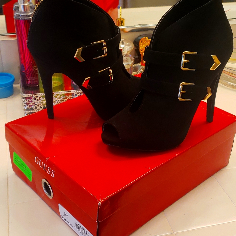 Guess open toes booties